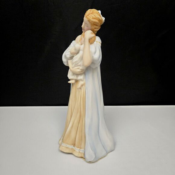 A Mother's Love by Glenis Devereaux Franklin Mint Fine Porcelain Figurine 6.75" - Picture 5 of 11